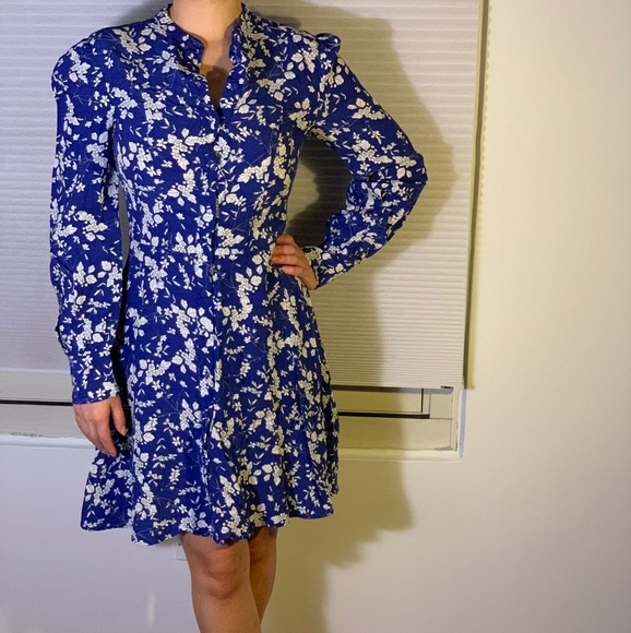 H&M Dresses & Skirts - H&M blue floral dress